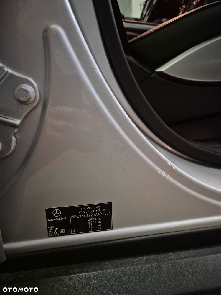 Mercedes-Benz ML - 16