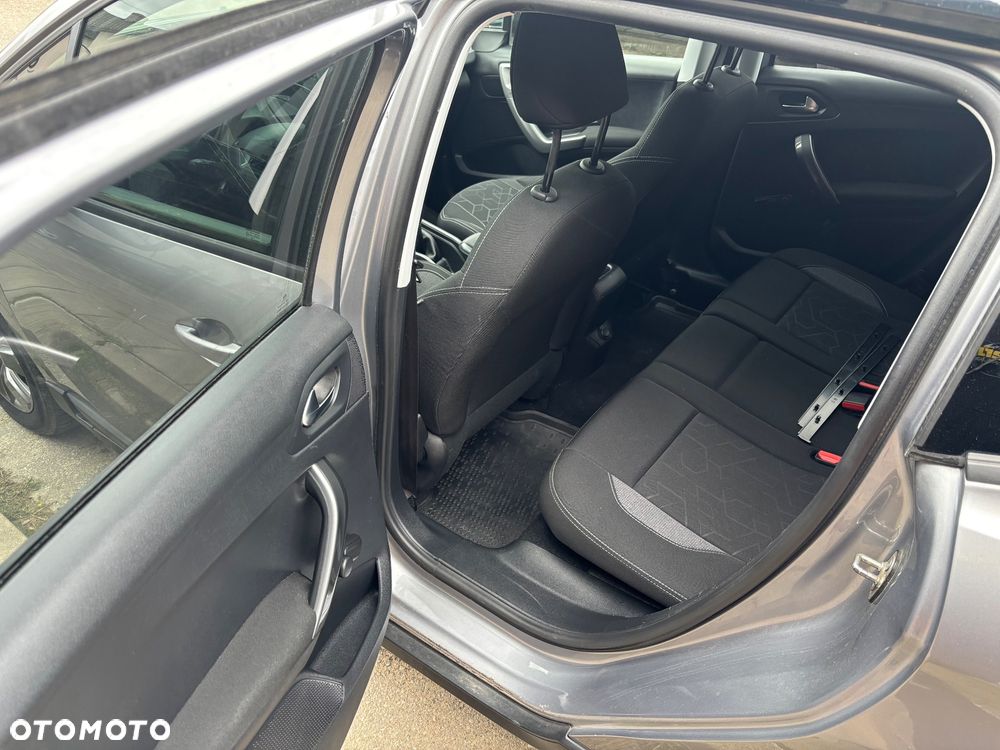 Peugeot 2008 BlueHDi 100 STOP & START Style - 10