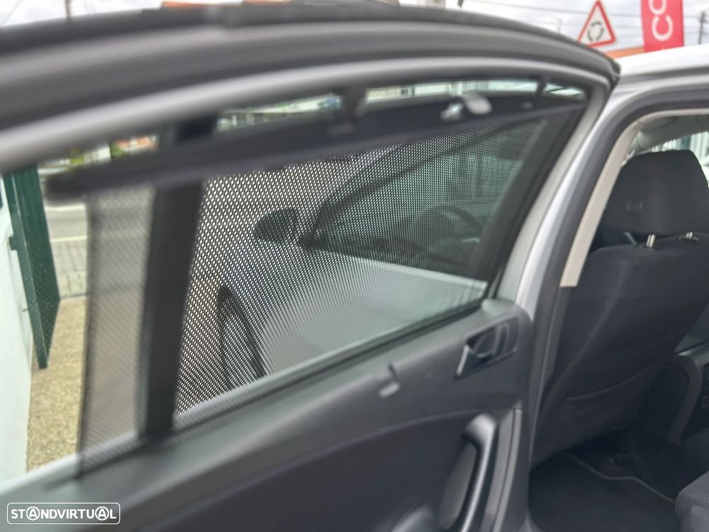 VW Passat 2.0 TDI Trendline Pack - 21