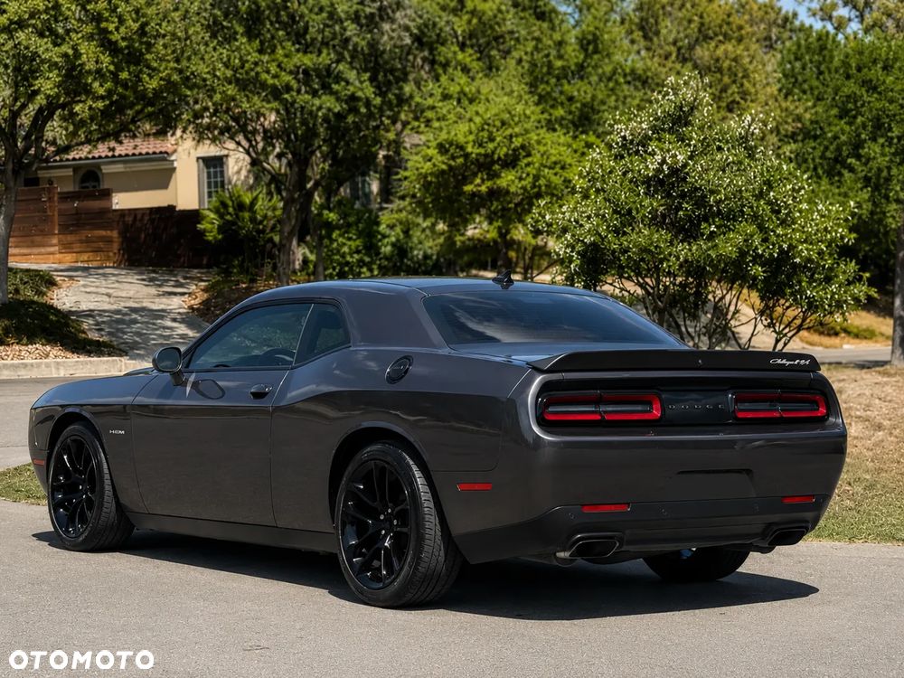 Dodge Challenger 5.7 R/T - 3