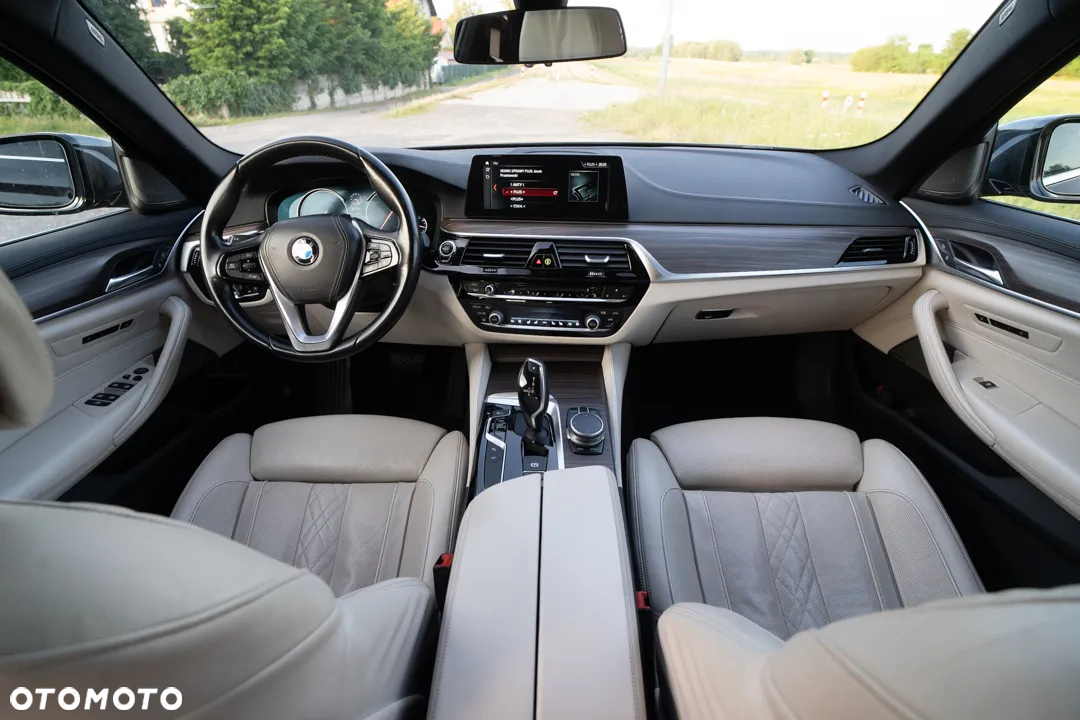 BMW Seria 5 530d Luxury Line - 11