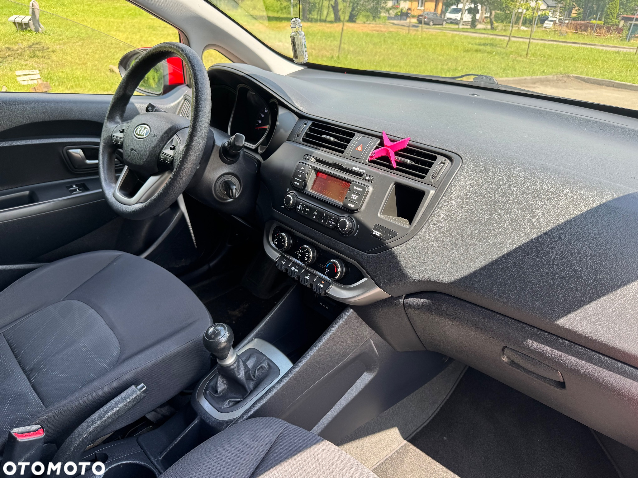 Kia Rio 1.2 Dream-Team Edition - 12