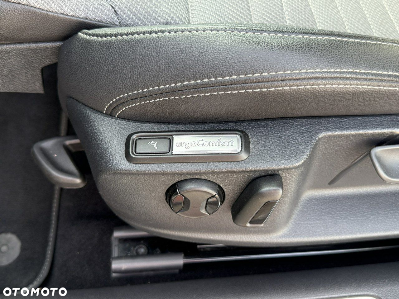 Volkswagen Passat - 27