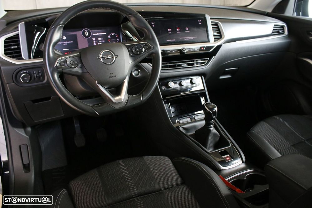 Opel Grandland 1.2 T GS Line - 42
