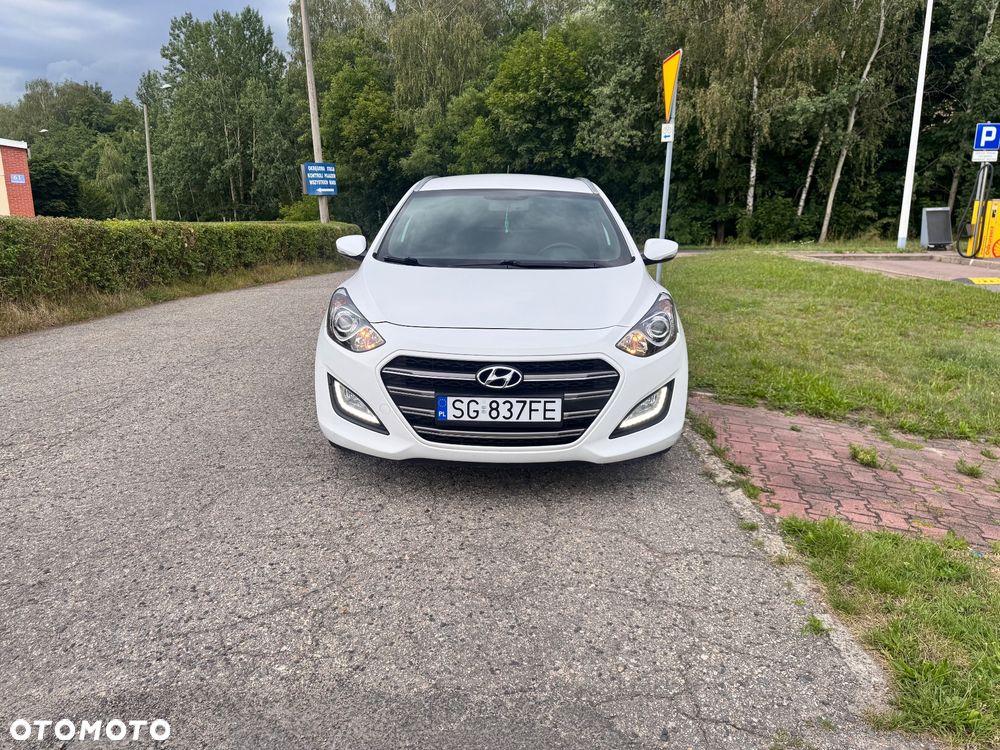 Hyundai i30 1.6 GDI Premium - 9