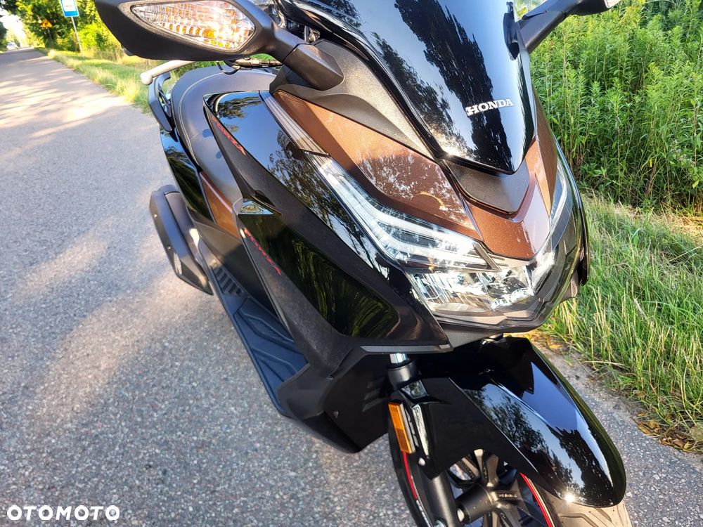 Honda NSS - 17