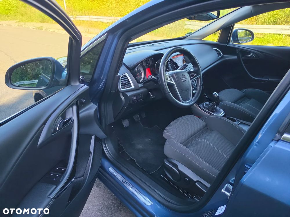 Opel Astra 2.0 CDTI Cosmo - 32