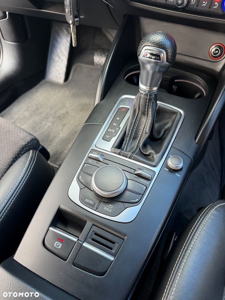 Audi A3 Sportback 2.0 TDI (clean diesel) quattro S tronic S line Sportpaket - 19