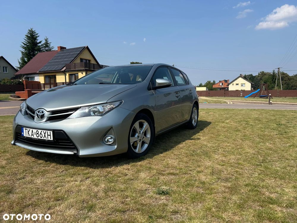 Toyota Auris - 2