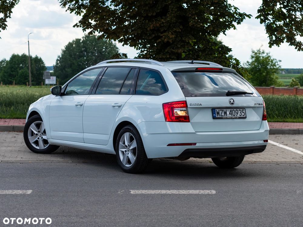 Skoda Octavia 2.0 TDI DSG Ambition - 16