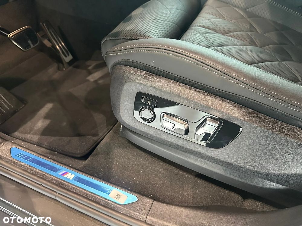 BMW X5 xDrive30d - 16