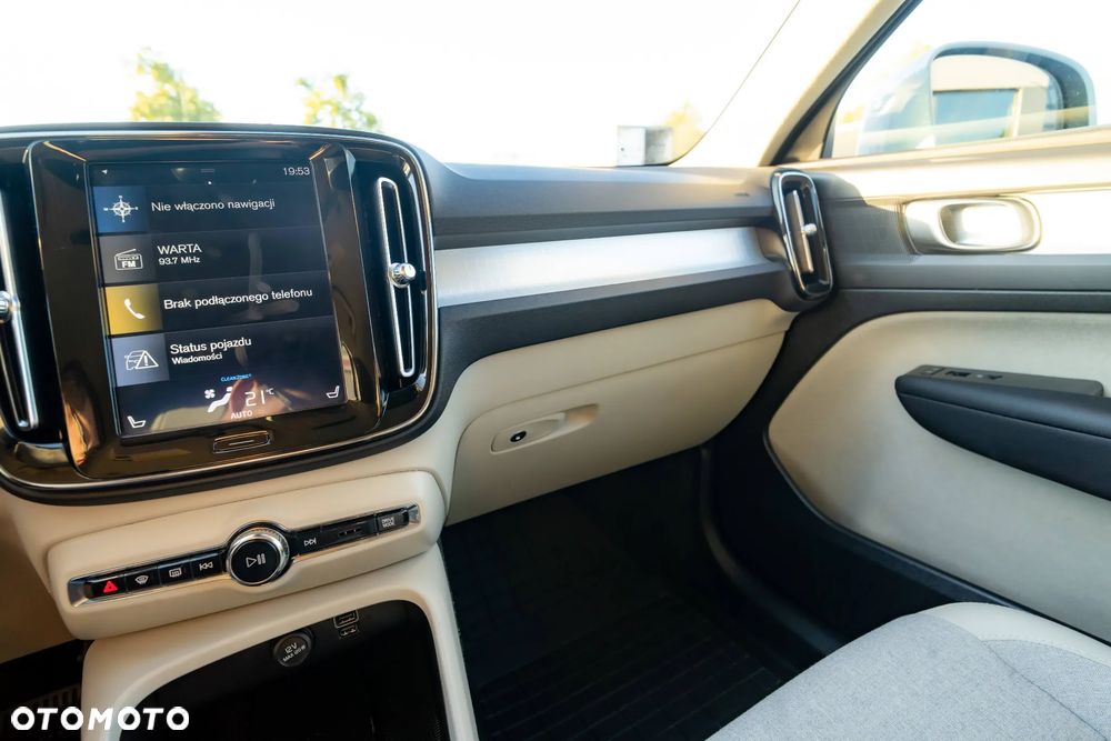 Volvo XC 40 - 26