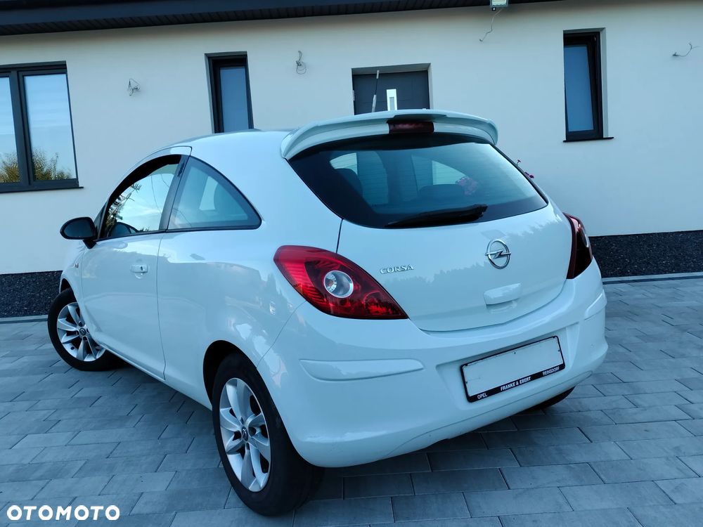 Opel Corsa - 28
