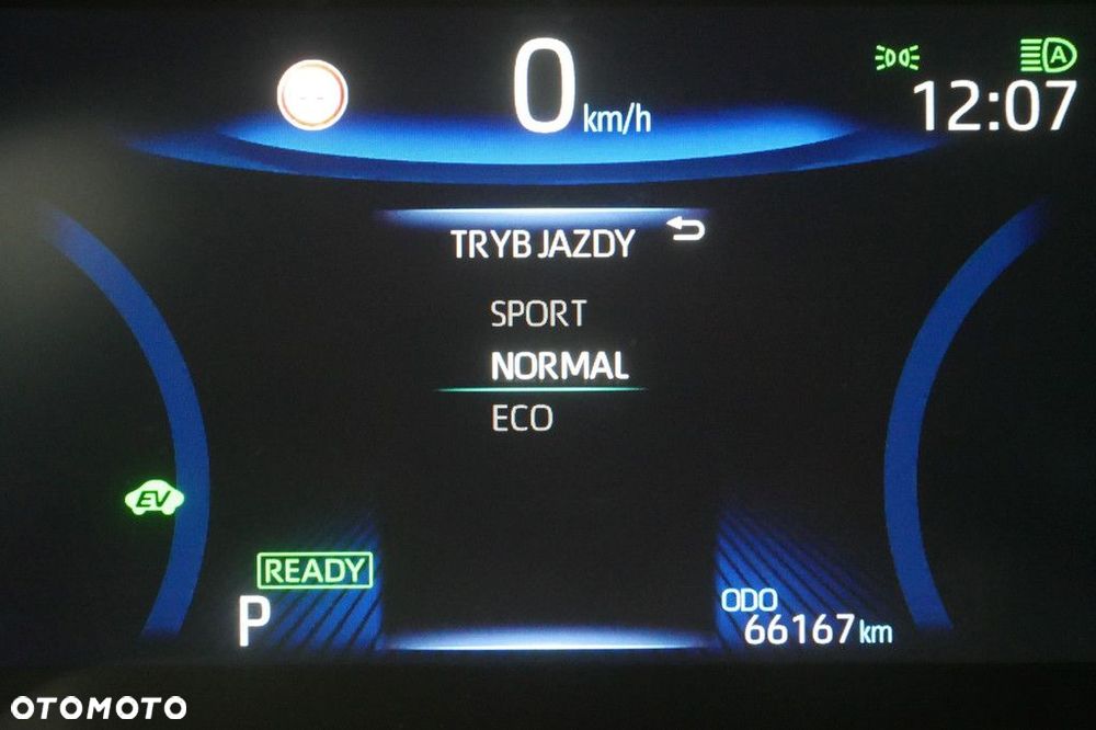 Toyota Corolla 1.8 Hybrid Comfort - 22