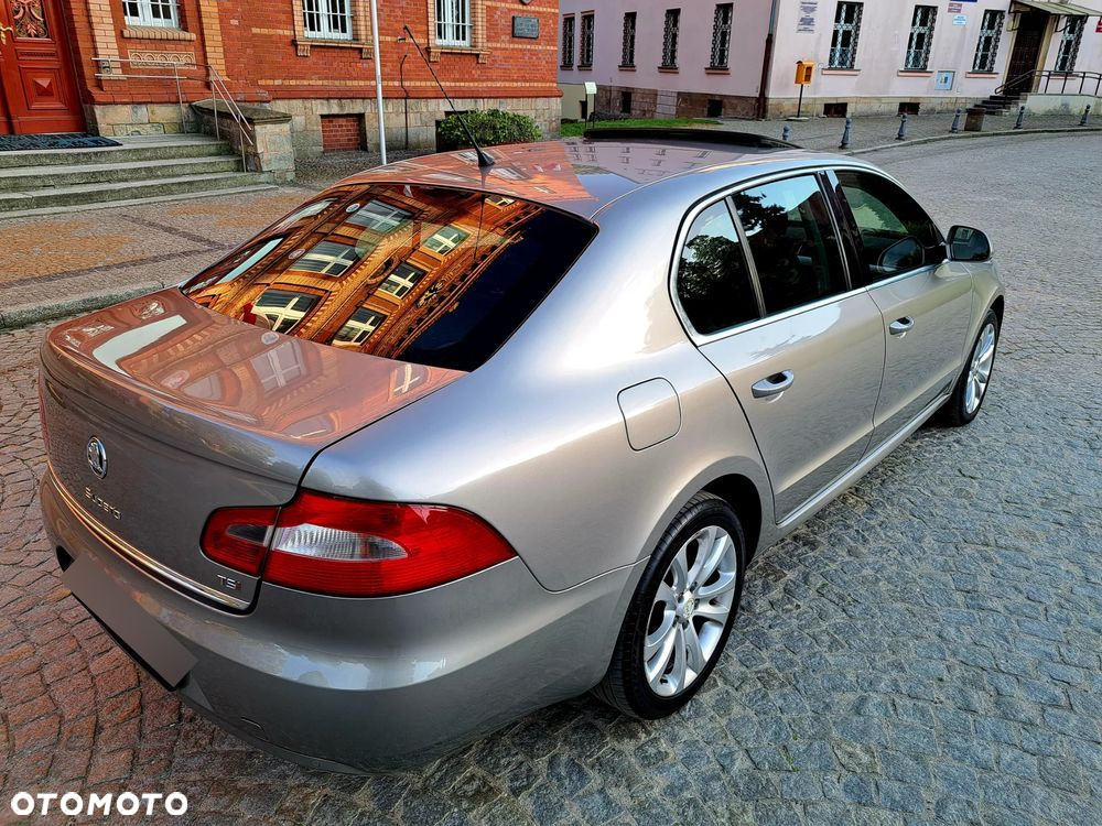Skoda Superb 1.8 TSI Comfort - 9