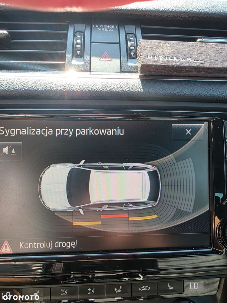 Skoda Octavia 2.0 TDI RS - 23