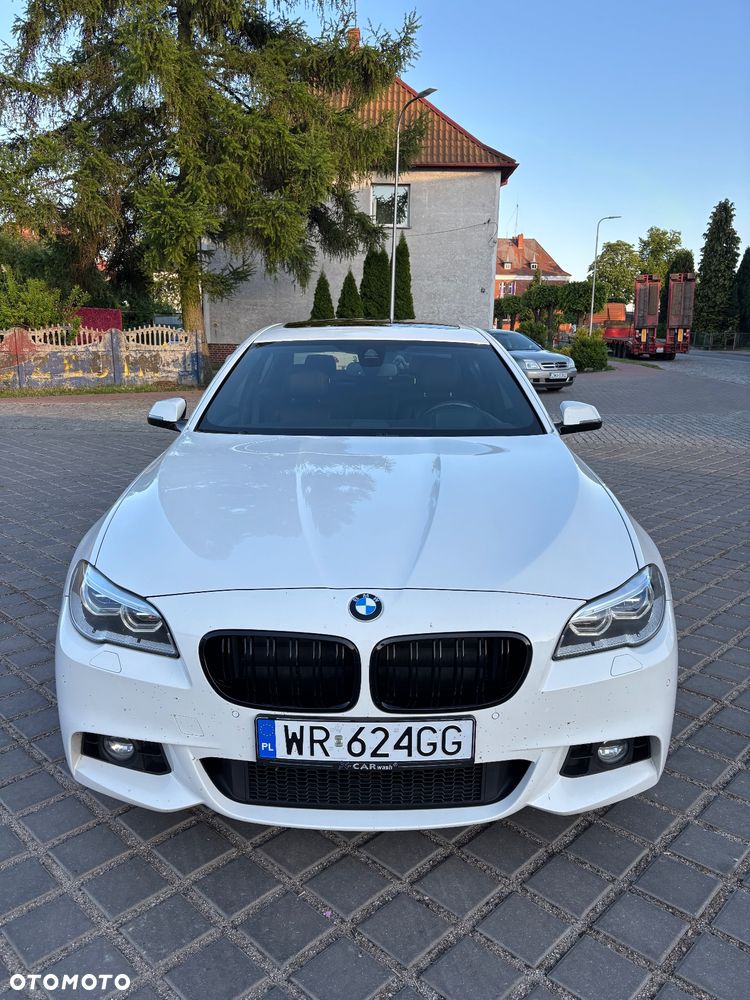 BMW Seria 5 520d xDrive - 4