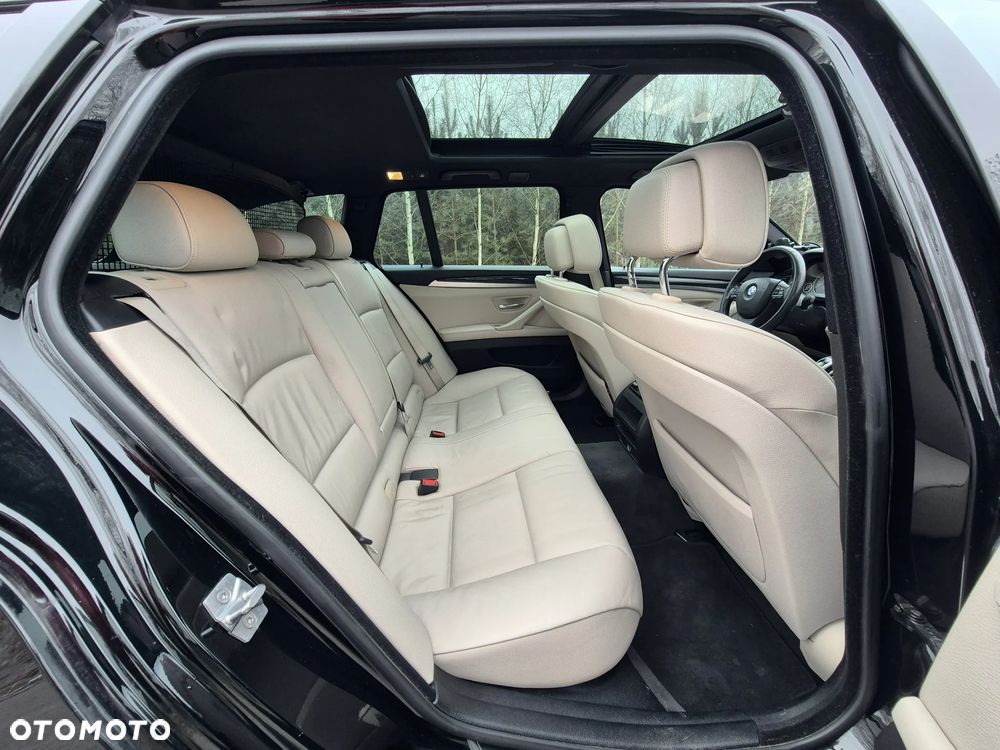 BMW Seria 5 530d Sport-Aut - 15