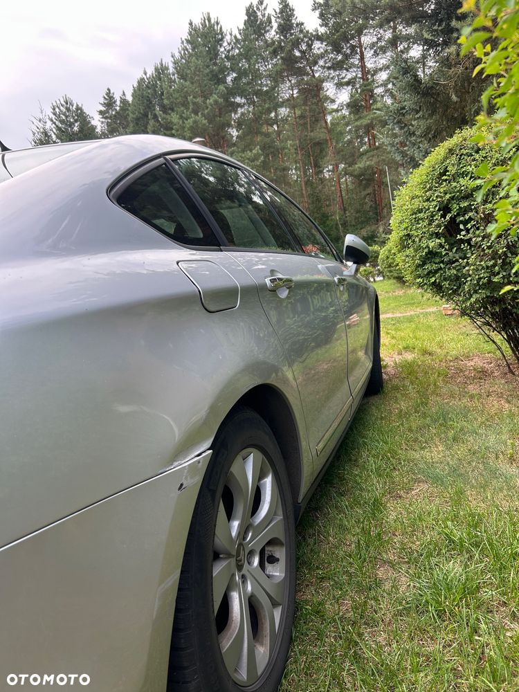 Citroën C5 2.0 HDi Confort - 4