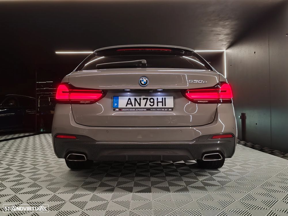 BMW 530 e Pack Desportivo M - 6