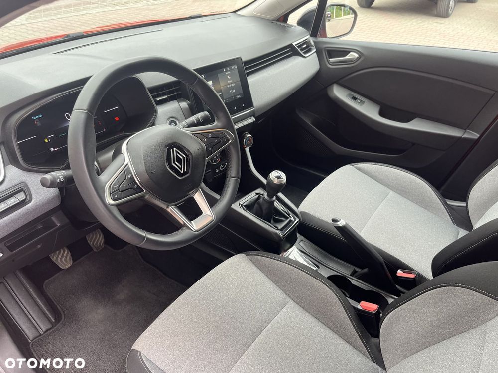 Renault Clio - 9