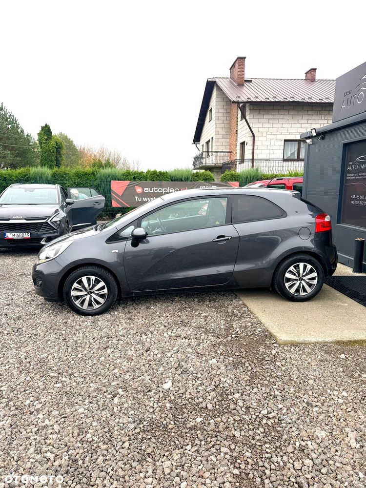 Kia Rio 1.4 Dream Team Edition - 6