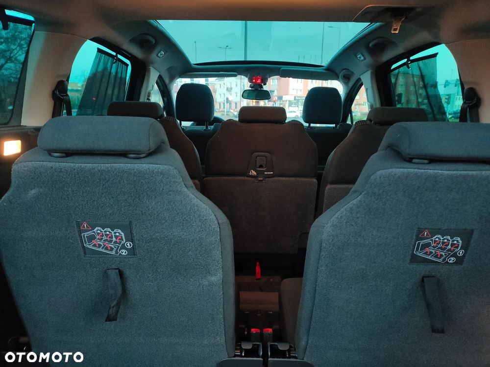 Peugeot 5008 2.0 HDi Allure 7os - 6