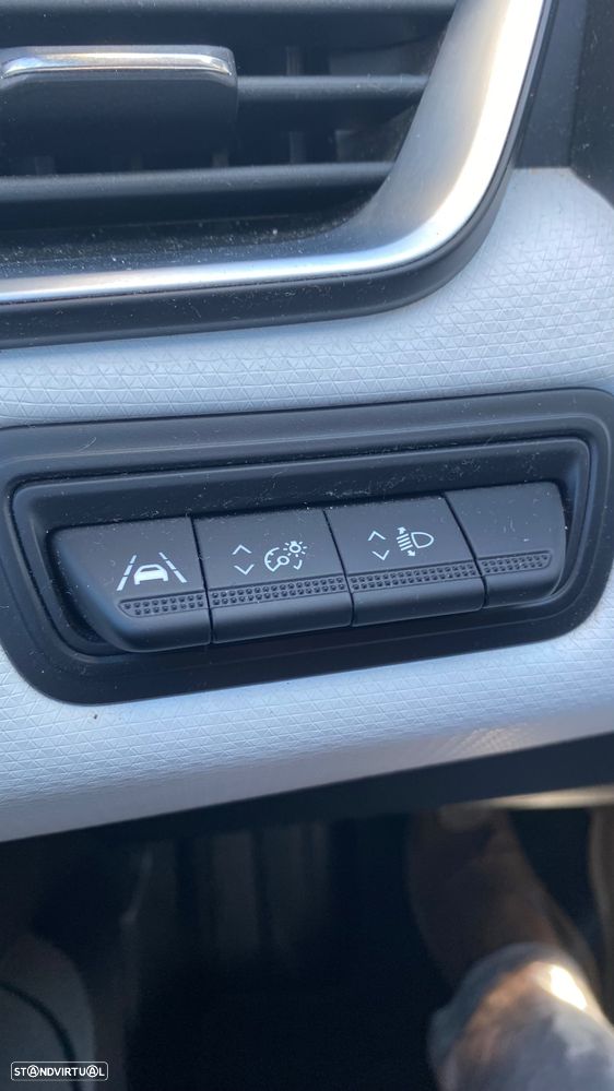 Renault Clio 1.0 TCe Techno - 31