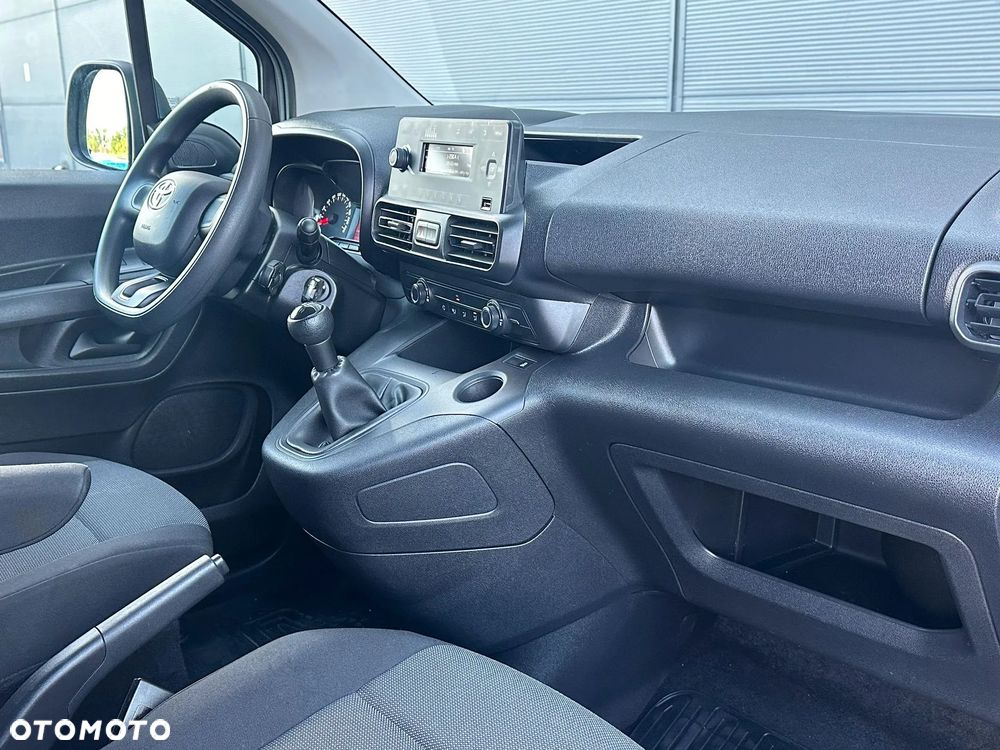 Toyota Proace City - 11