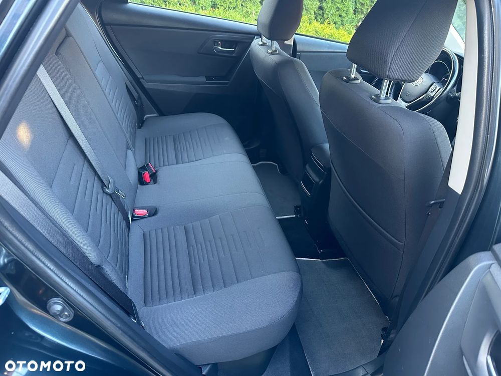 Toyota Auris 1.8 VVT-i Automatik Design Edition - 23