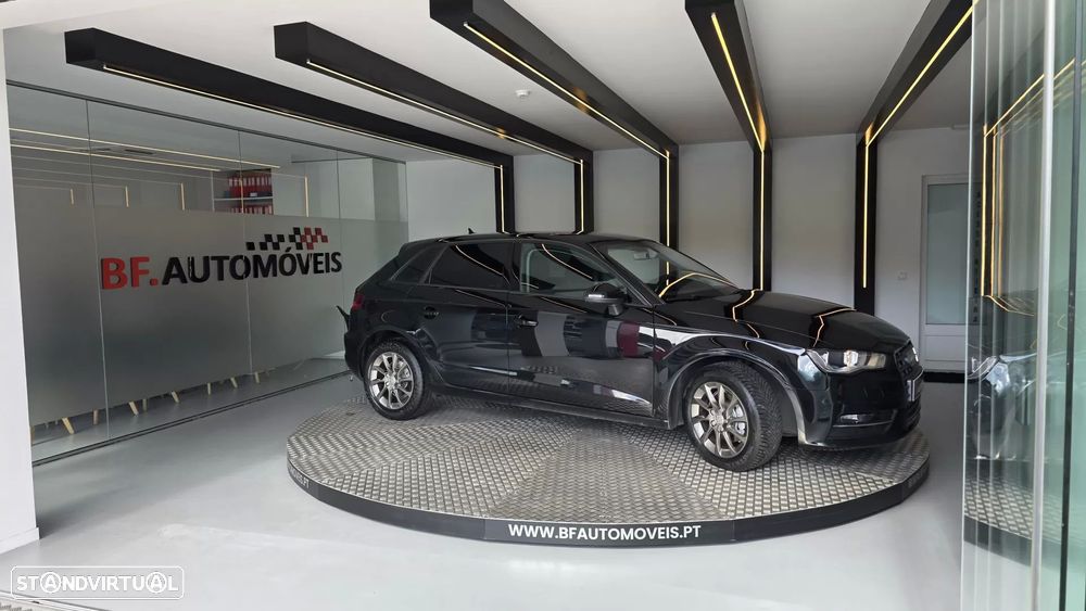 Audi A3 Sportback 1.6 TDI Advance S tronic - 8