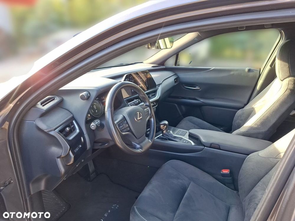 Lexus UX 250h GPF Business 2WD - 9