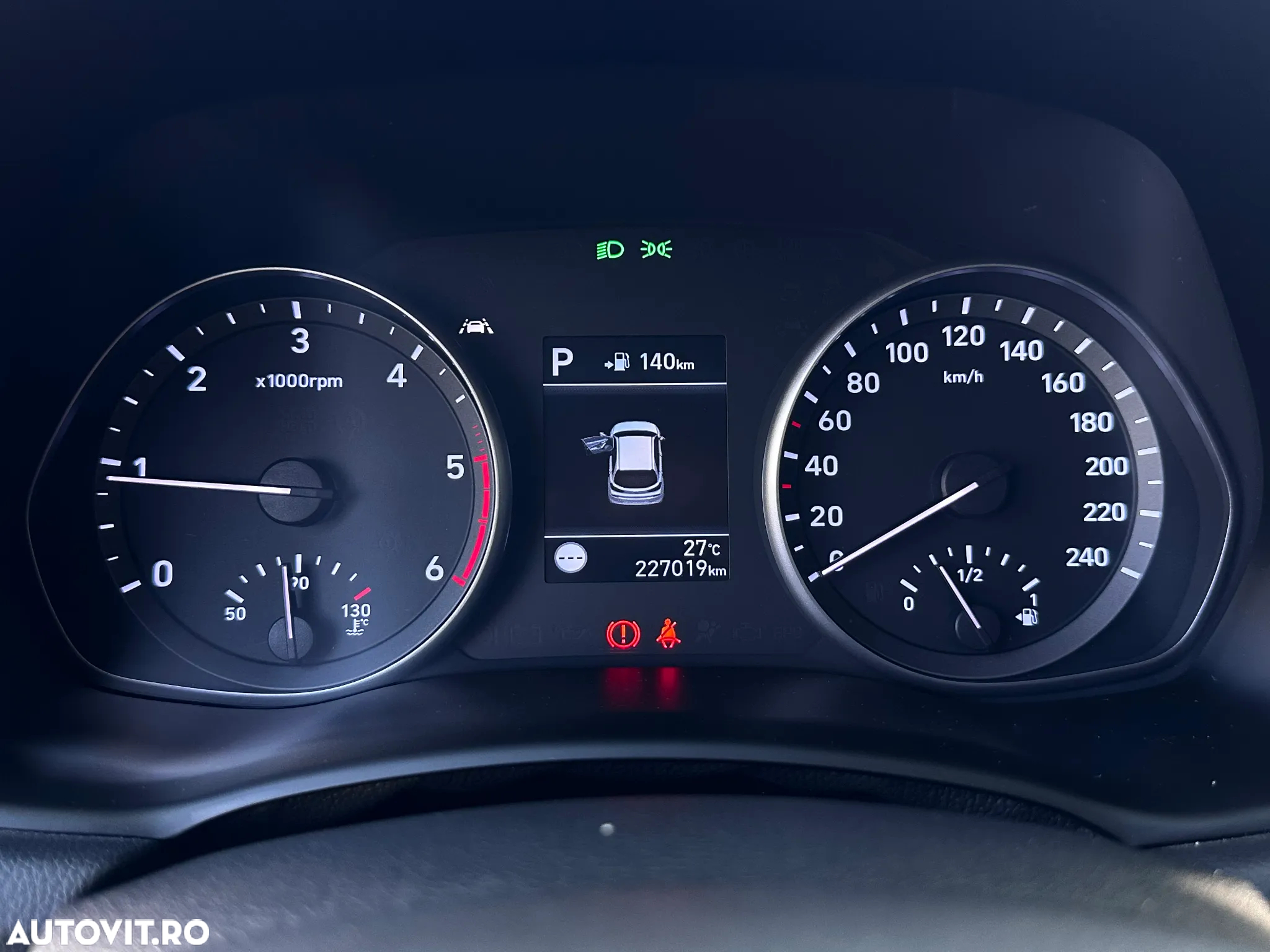 Hyundai i30 Kombi 1.6 CRDI DCT Premium - 8