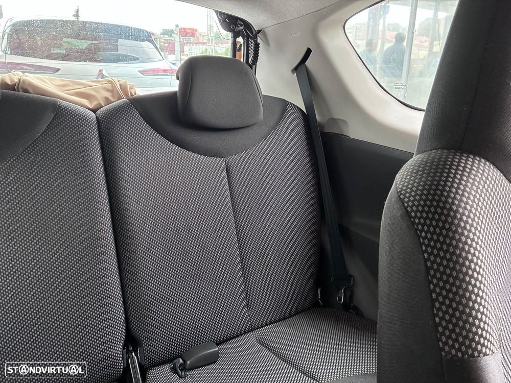 Toyota Aygo City - 9