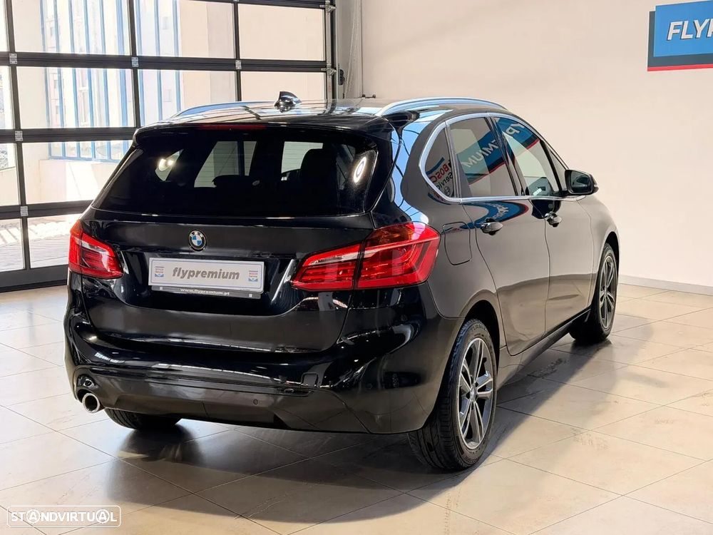 BMW 216 Active Tourer d Line Sport Auto — fotografia 25