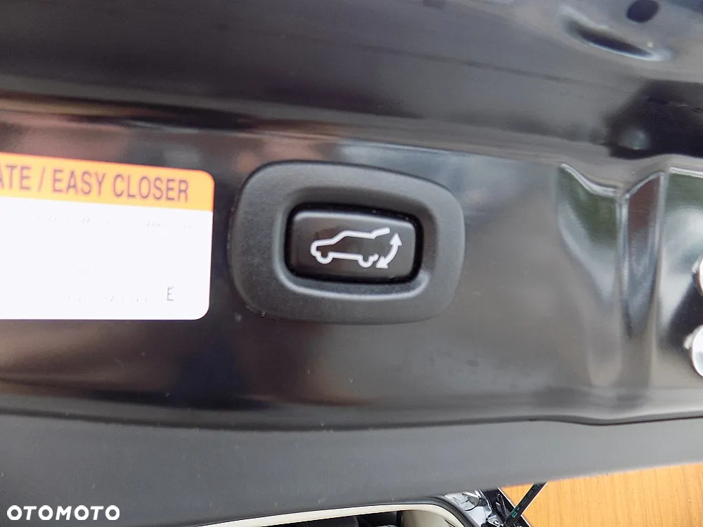 Mitsubishi Outlander 2.4 4WD Plug-In Hybrid Top - 26