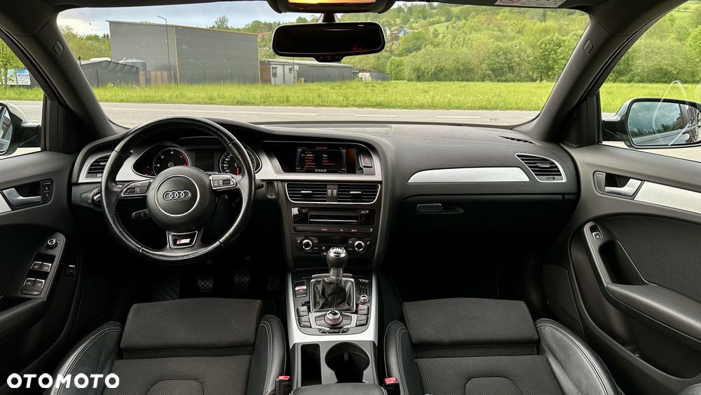 Audi A4 Avant 2.0 TDI DPF clean diesel S line Sportpaket - 23