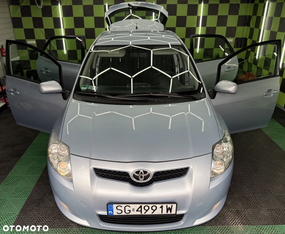 Toyota Auris 1.6 VVT-i Executive - 8