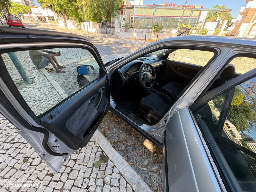 Honda Civic 1.4i S TA - 15