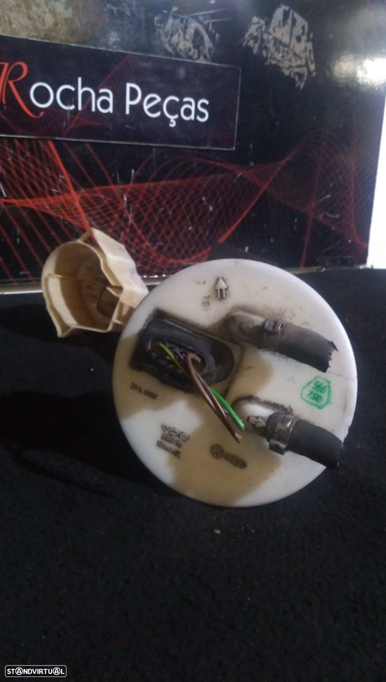 Bomba Do Depósito De Combustível Volkswagen Passat (3B2) - 3