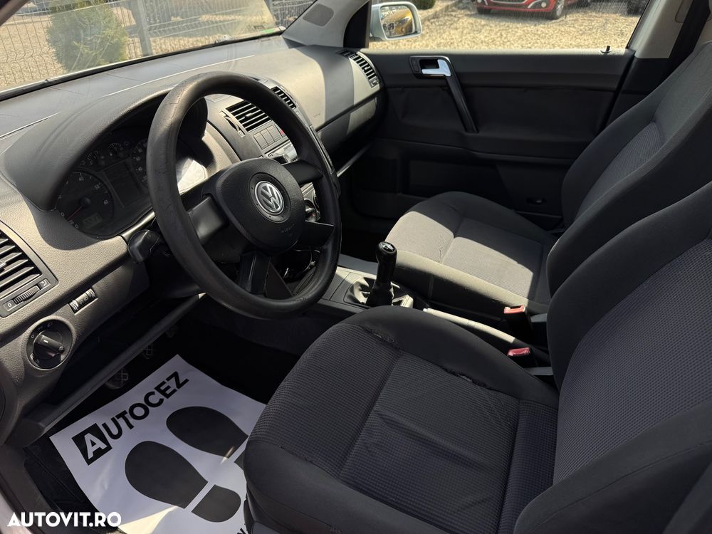 Volkswagen Polo 1.4 - 10