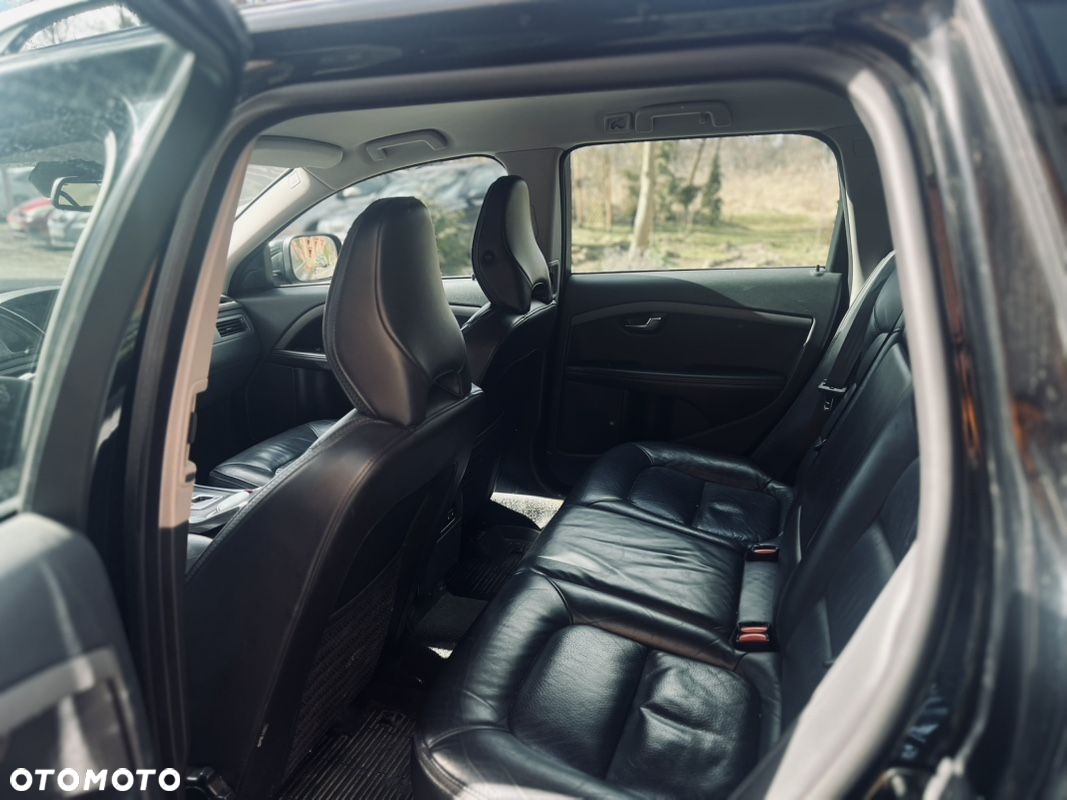 Volvo XC 70 D3 Momentum - 8
