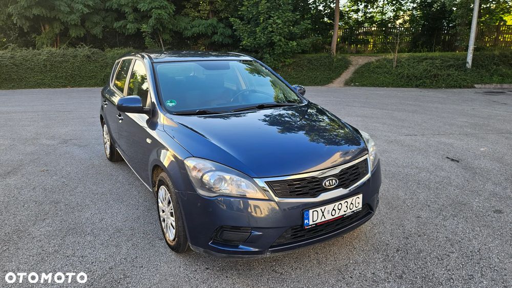 Kia Ceed - 7