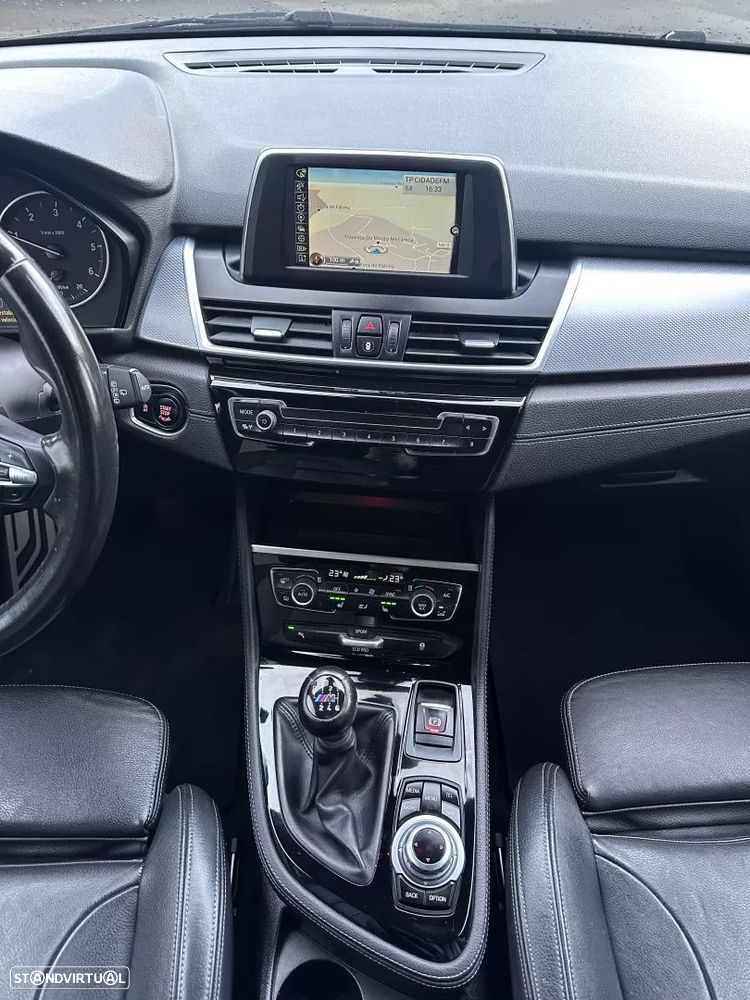 BMW 216 Active Tourer d Pack M - 36