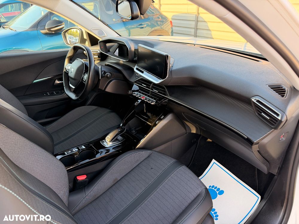 Peugeot 2008 1.2 L PureTech STT EAT8 Allure - 3