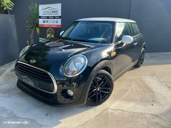 MINI One D Blackyard