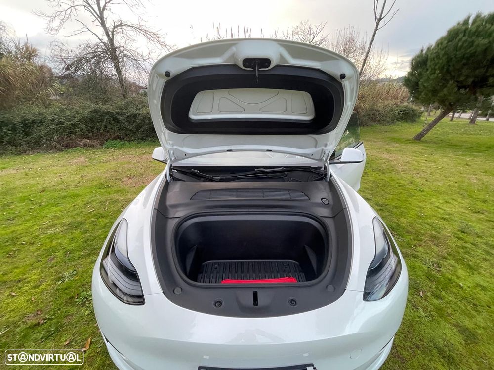 Tesla Model Y RWD - 28