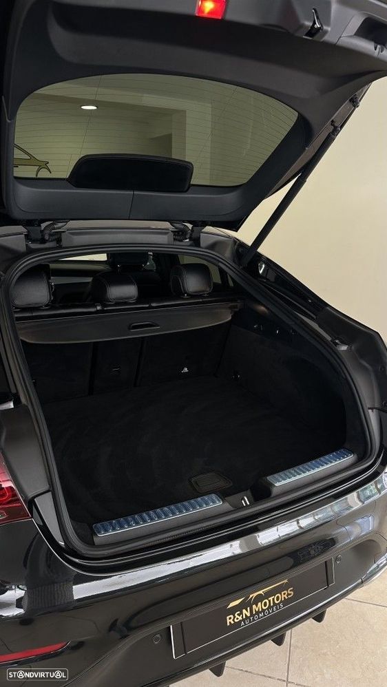 Mercedes-Benz GLC 300 - 11