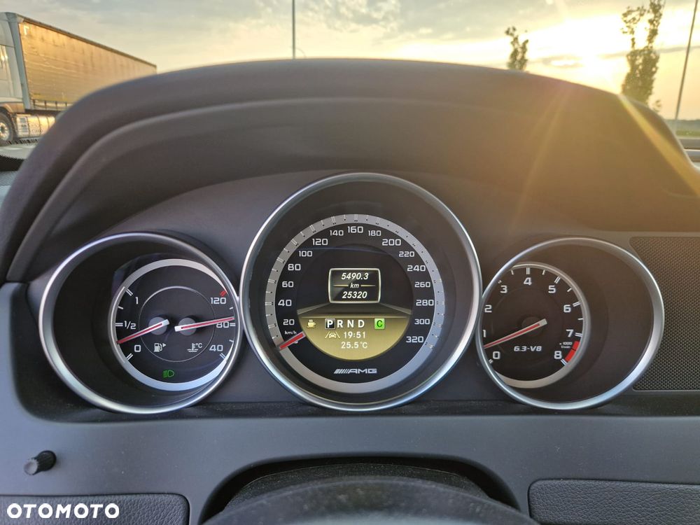 Mercedes-Benz Klasa C 63 AMG AMG SPEEDSHIFT MCT - 22