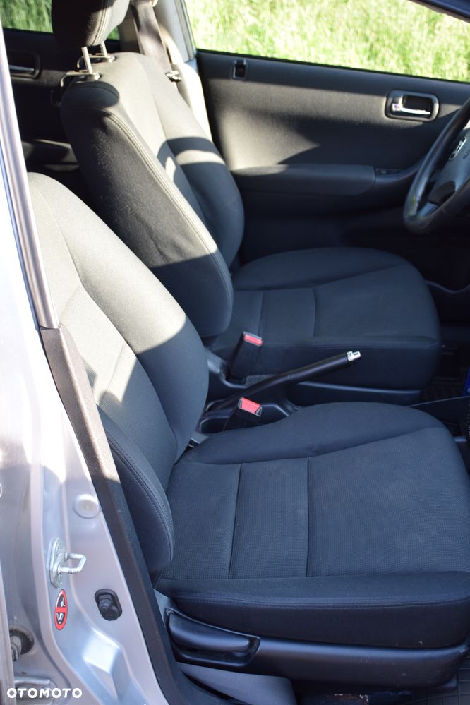 Honda Civic 1.4i S - 32